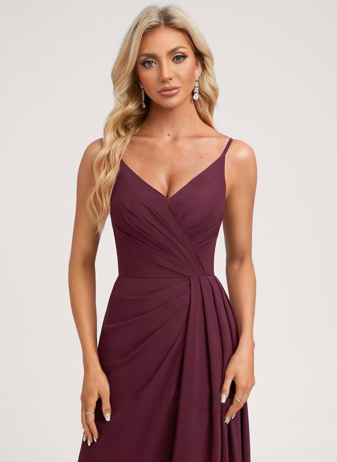 Vestido de dama de honor de gasa con escote en V y tirantes finos para mujer de SNOWROSE, vestido de fiesta largo con abertura y cintura alta plisado de corte A en negro, talla grande 26W