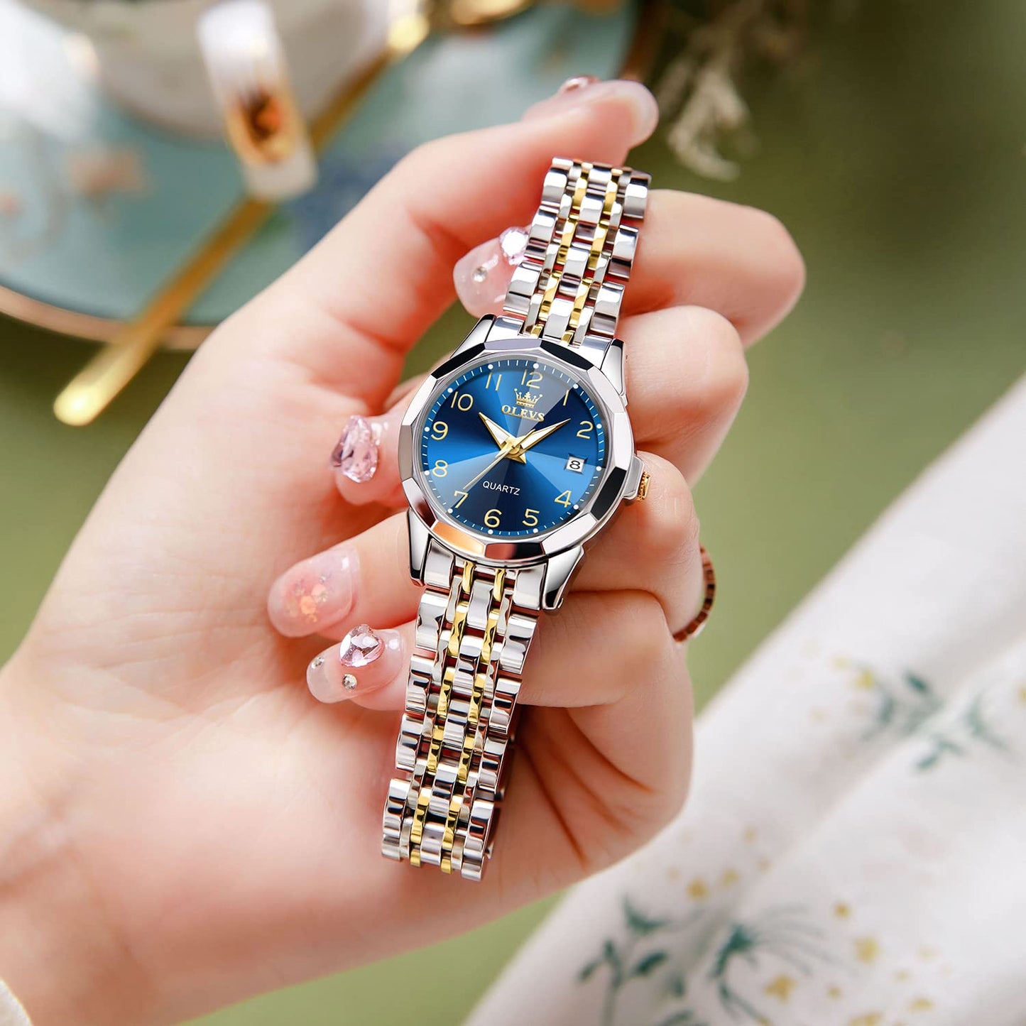 OLEVS Reloj de mujer azul de moda con diamantes para vestir, relojes para mujer, analógico, de cuarzo, plateado, de acero inoxidable, resistente al agua, luminoso, con fecha y día, reloj de pulsera de dos tonos