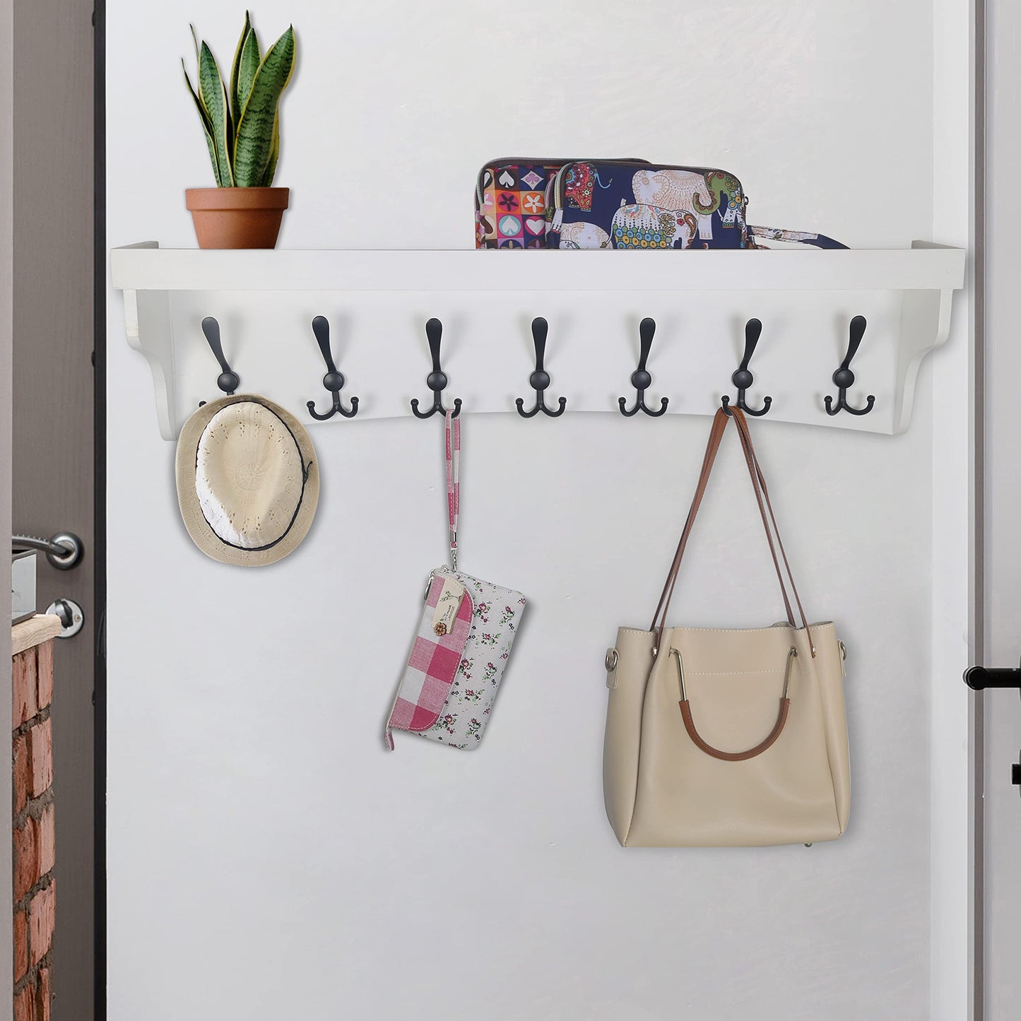 Perchero de pared WEBI con estante, estante blanco de 35'' de largo con ganchos debajo, perchero de pared con estante, llavero para pared, 7 ganchos triples para colgar abrigos, baño, entrada